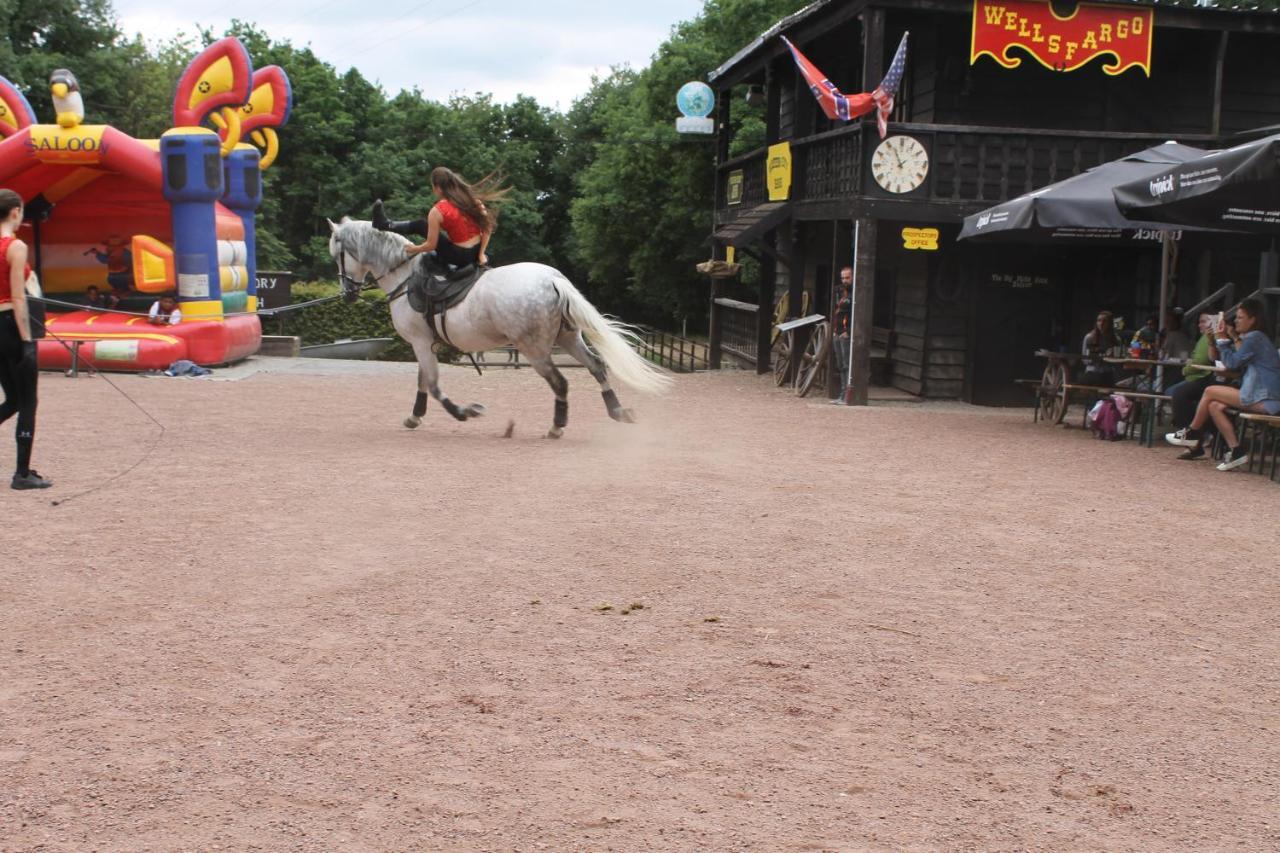 Guest House Western-City Chaudfontaine Esterno foto