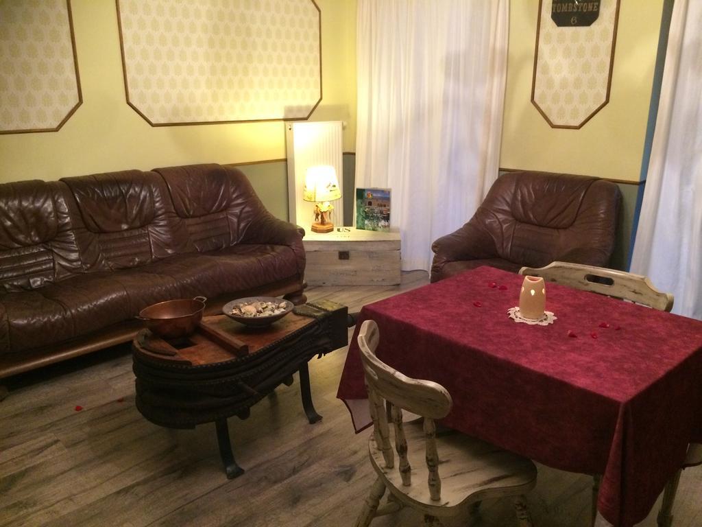Guest House Western-City Chaudfontaine Esterno foto